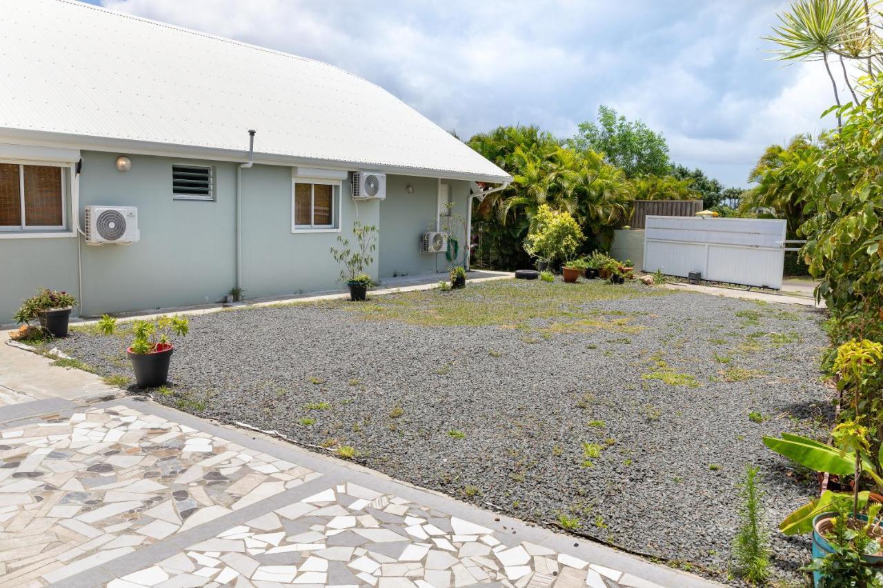 Villa L'Artist En Bord De Mer Avec Piscine Privee Sainte-Rose Kültér fotó