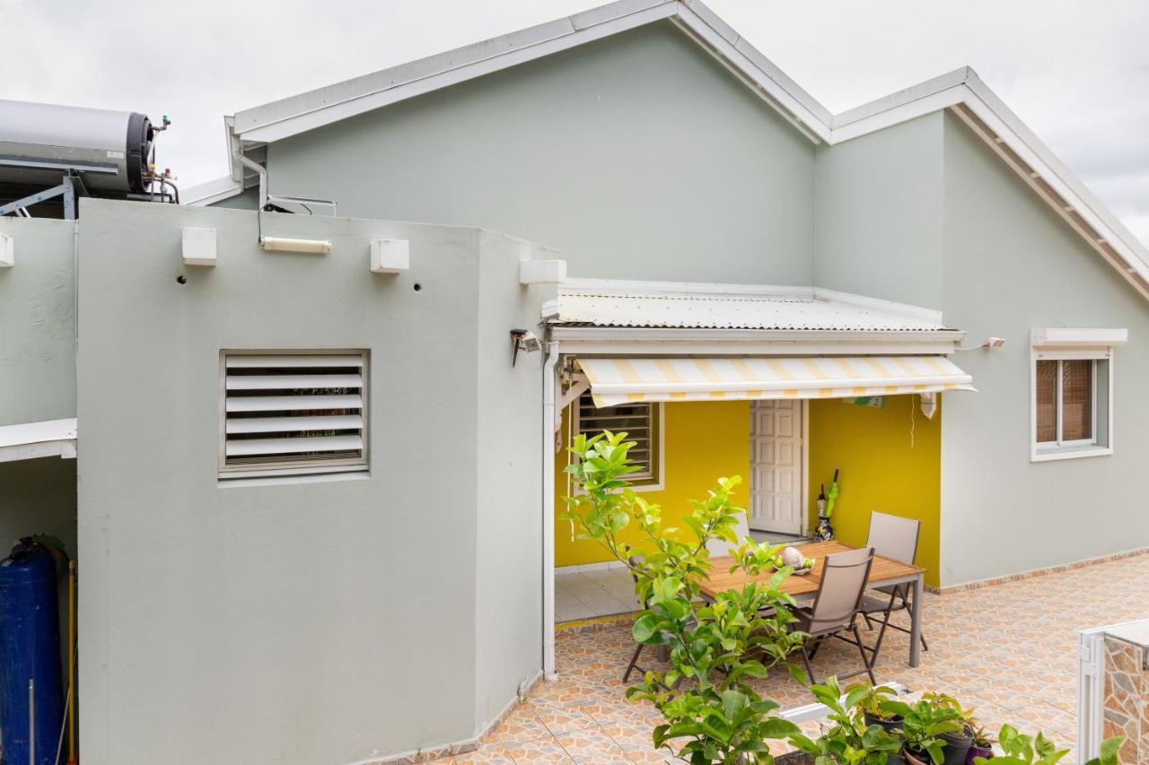 Villa L'Artist En Bord De Mer Avec Piscine Privee Sainte-Rose Kültér fotó