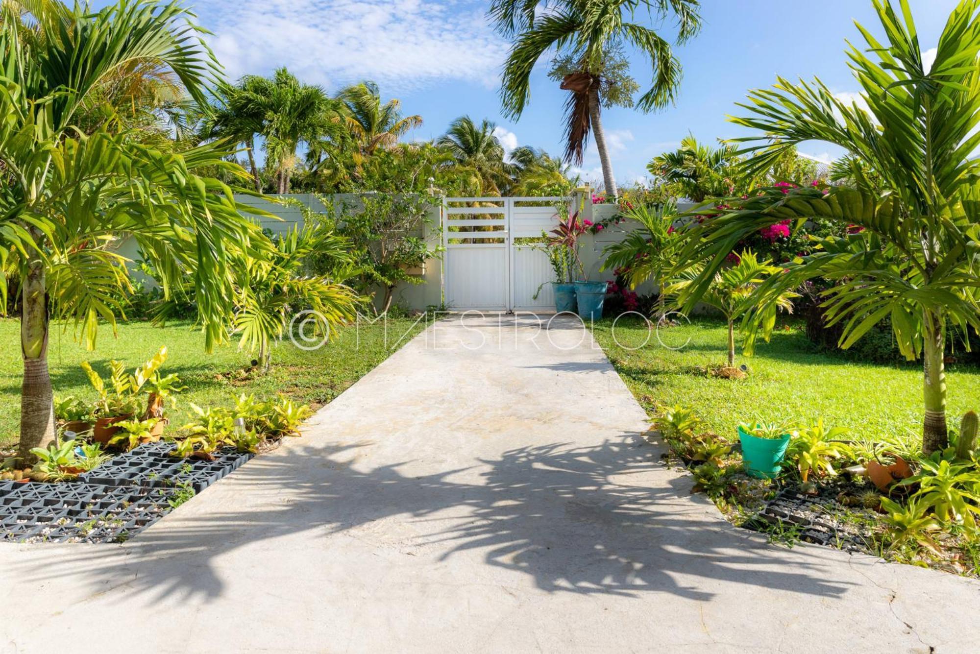 Villa L'Artist En Bord De Mer Avec Piscine Privee Sainte-Rose Kültér fotó