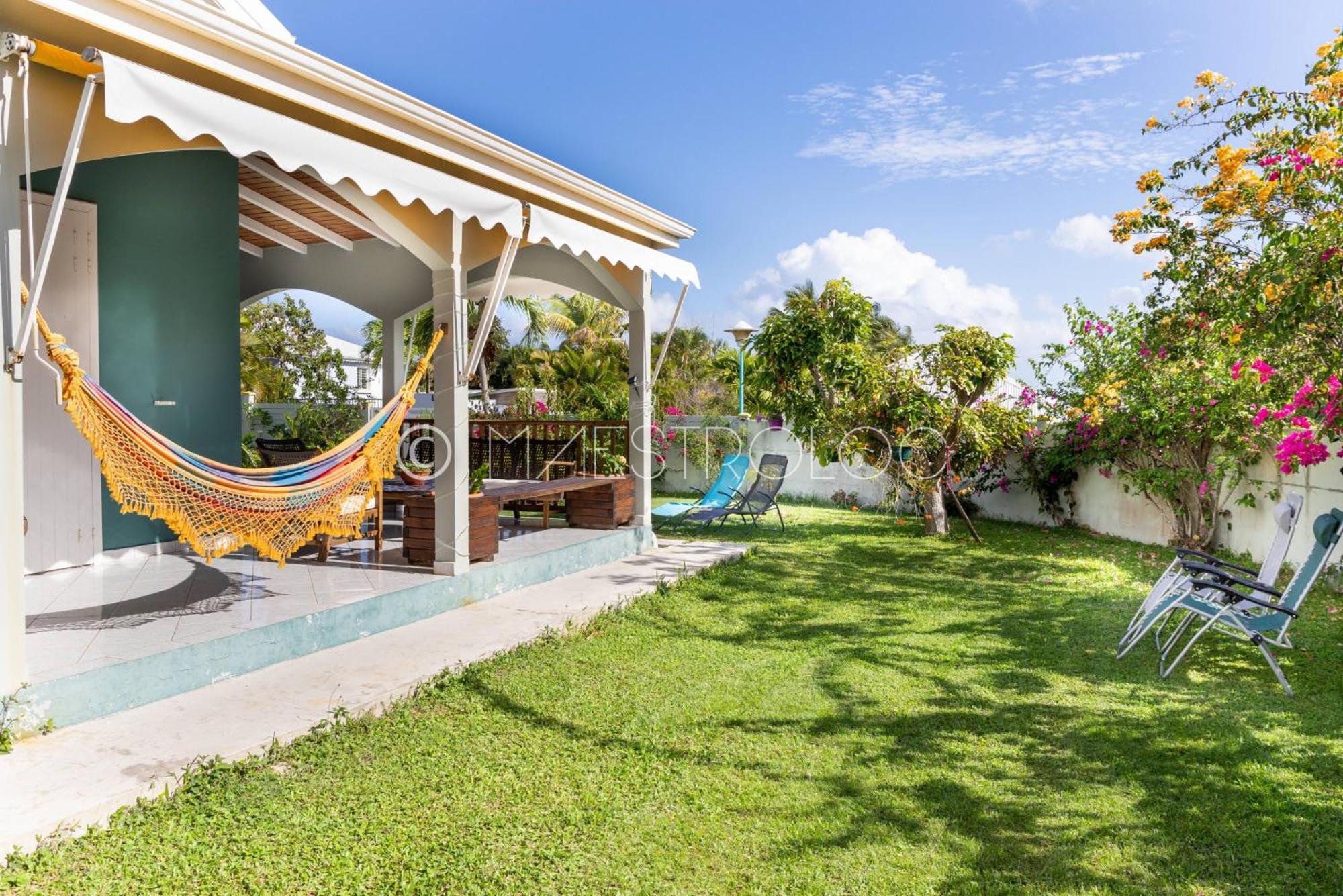 Villa L'Artist En Bord De Mer Avec Piscine Privee Sainte-Rose Kültér fotó